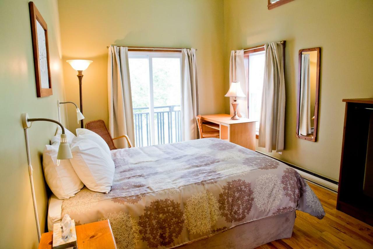 La Petite Auberge de Jouvence Magog Extérieur photo